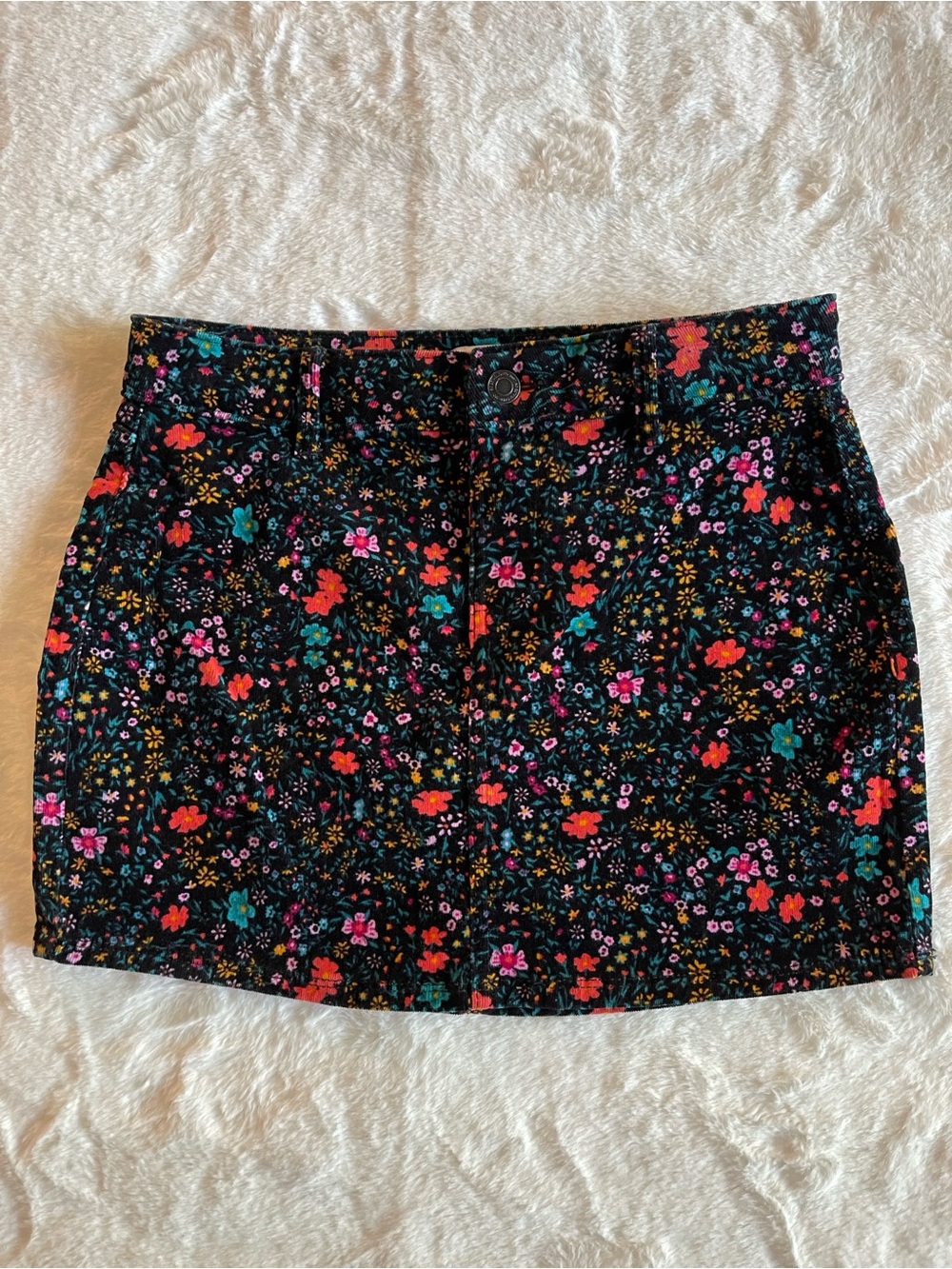 SO Black Mini Skirt with Bright Floral Petite Print SZ 12